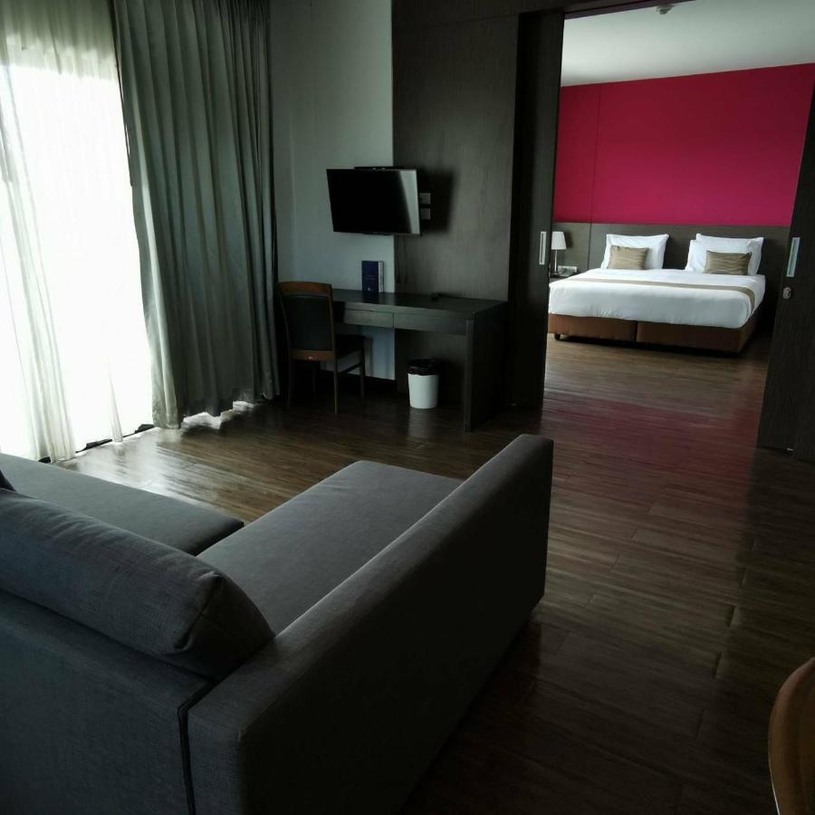 Coco View Hotel Samut Songkhram Екстериор снимка